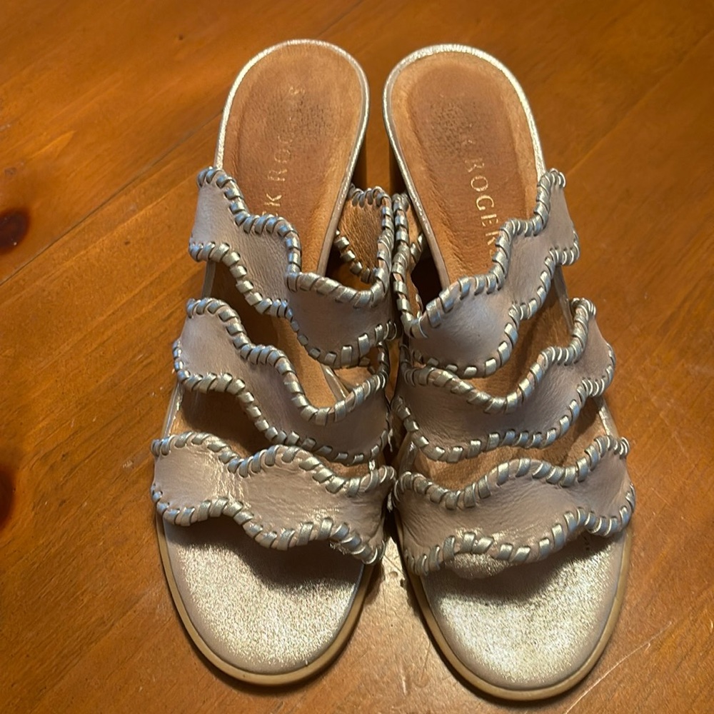 Jack Rogers Logan mid heel - size 7.5